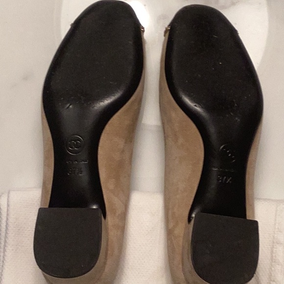 Chanel Calfskin Grosgrain Cap Toe with Chain - Picture 4 of 7